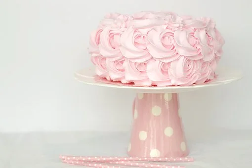cake-with-frosting
