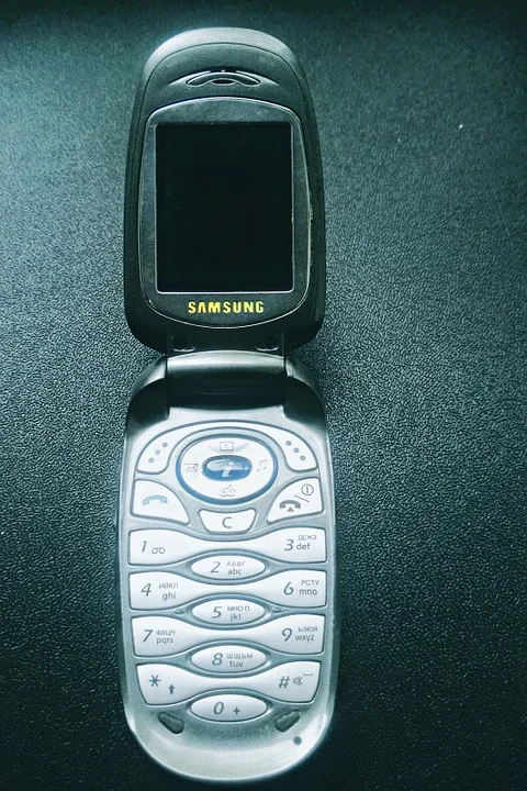 mobile-phone-old-samsung