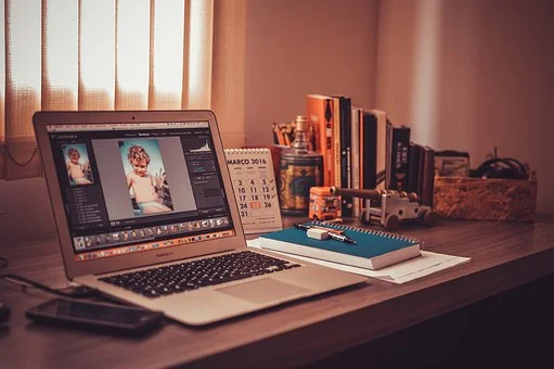 web-design-on-notebook
