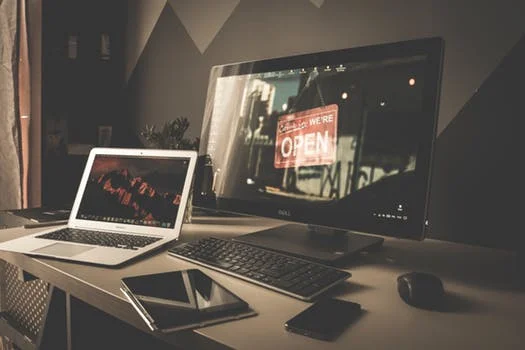 computer-and-laptop