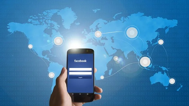 facebook-on-smartphone
